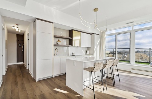 Leslieville Condo | Luxury, Privacy, Perfection in Leslieville!