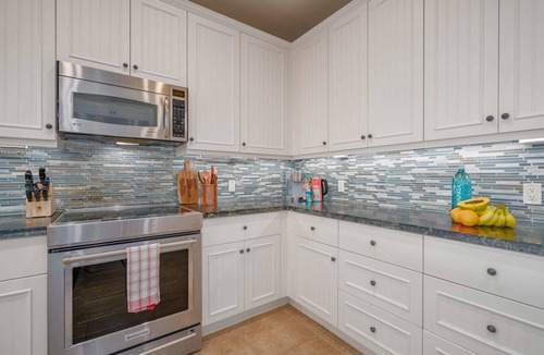 Kulalani Condo | Luxury + Privacy ✨ Sleeps 8 🛌 Beach Club Access 🏖️