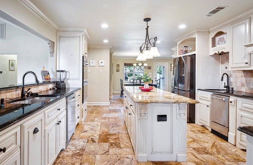 Wylie House | Luxury Private 5BR Estate 6.5 Acres, Private Pond, Sleeps 12, Dallas/FIFA 2026