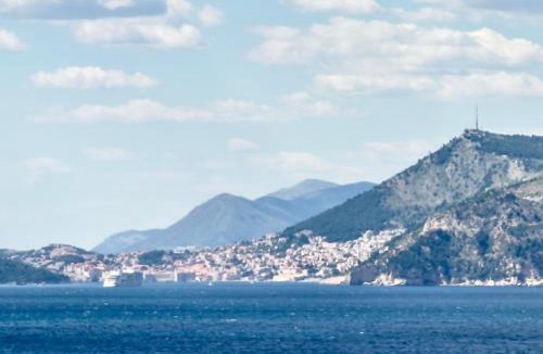 Cavtat Apartment | Luxury Private Spa Apartment with Heated Pool & Sauna and Sea View