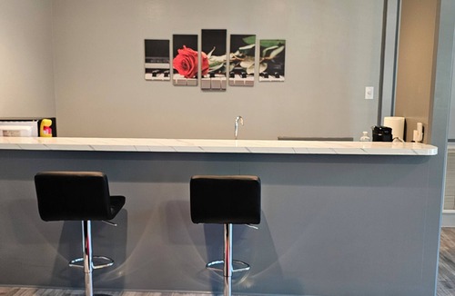 Memorial Parkway Condo | Luxury Private Studio Quiet Residential Area Not Hotel or Apartment Complex