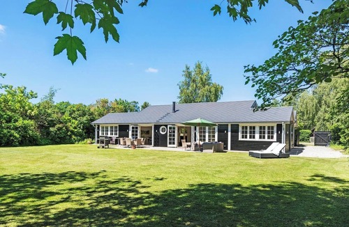 Udsholt Villa | Luxury Private Villa in North Zealand Gilleleje Denmark 10 min walk to the beach