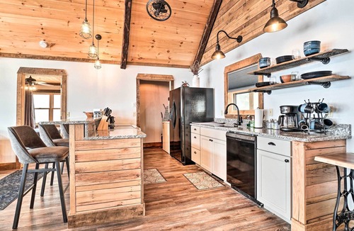 Rabun Gap House | Luxury Rabun Gap Getaway w/Soaring Views!