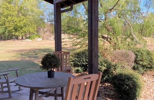 Anderson House | Luxury Ranch house near College Station