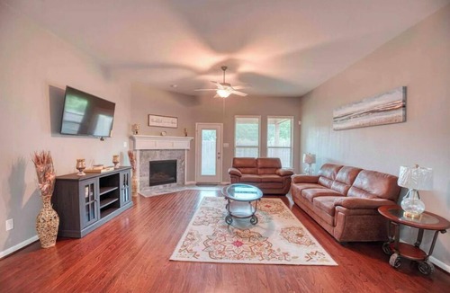 Spring House | Luxury rental in great location