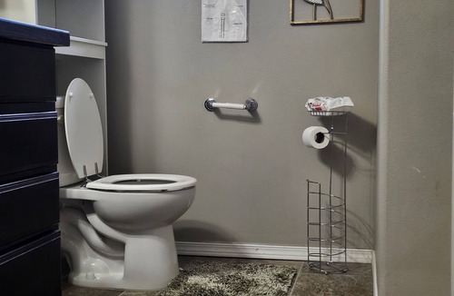 Pasco House | Luxury rental, Spare room