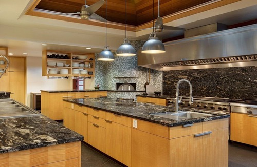 Kamuela House | Luxury Resort Compound, Pod Style with Staff Quarters-Oceanfront
