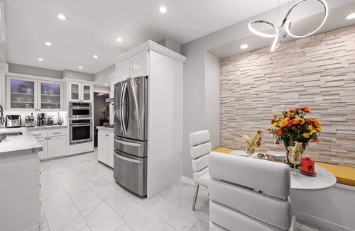 Encino Villa | Luxury Resort Style- Heated Pool- Jacuzzi- Firepit