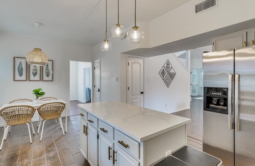 Sachse Villa | Luxury Retreat 6BR/3.5BA | Pool, Hot Tub & Game Room
