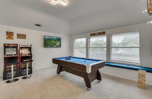 Sachse Villa | Luxury Retreat 6BR35BA Pool, Hot Tub & Game Room