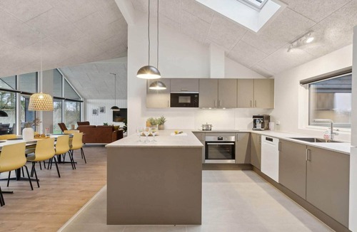 Hasmark Strand House | Luxury Retreat by Hasmark