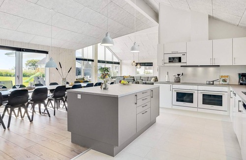 Spøttrup House | Luxury Retreat for 18 - By Traum Ferienwohnungen