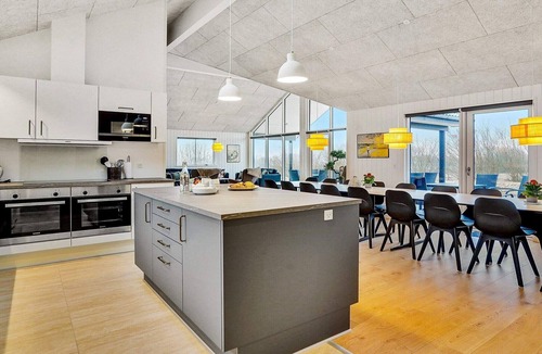 Mommark Strand House | Luxury Retreat in Mommark