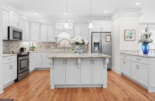Red Bank House | Luxury Retreat in Red Bank, TN! Near Downtown
