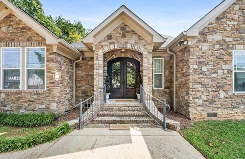 Red Bank House | Luxury Retreat in Red Bank, TN! Near Downtown