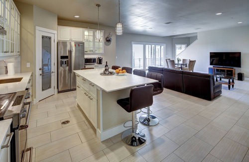 Lost Creek House | Luxury retreat, magnificent sunset views