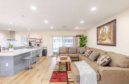 Miami Gardens House | Luxury Retreat Near Hard Rock