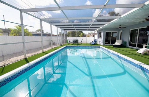 Miami Gardens House | Luxury Retreat Near Hard Rock