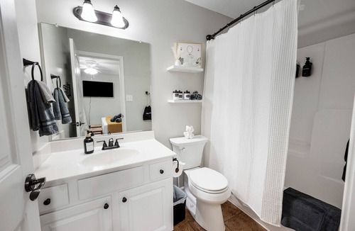 Lynchburg House | Luxury Retreat Near Liberty University & Downtown