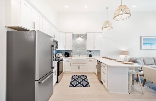 Dauphin Island Apartment | Luxury Retreat on Oleander - Unit E