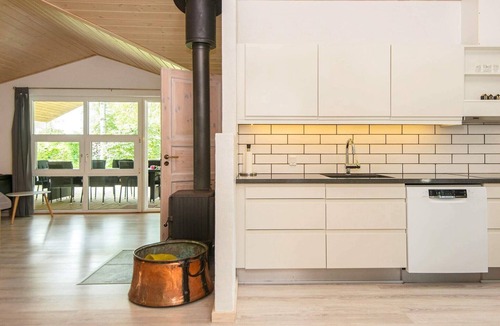 Pøt Strandby House | Luxury Retreat with Pool