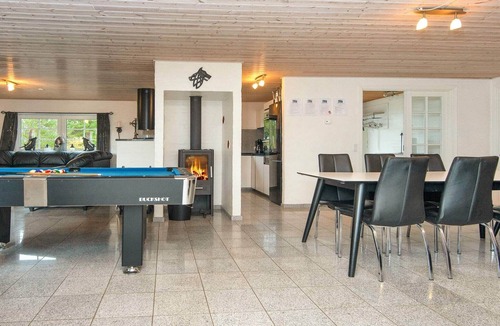 Husby House | Luxury Retreat with Pool - By Traum Ferienwohnungen