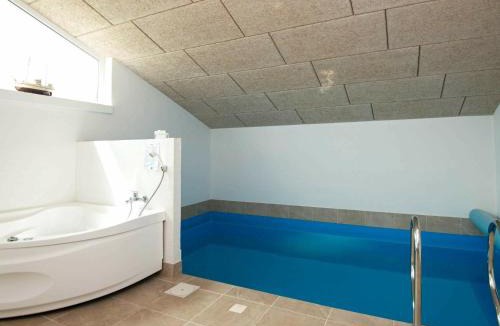 Pøt Strandby House | Luxury Retreat with Pool