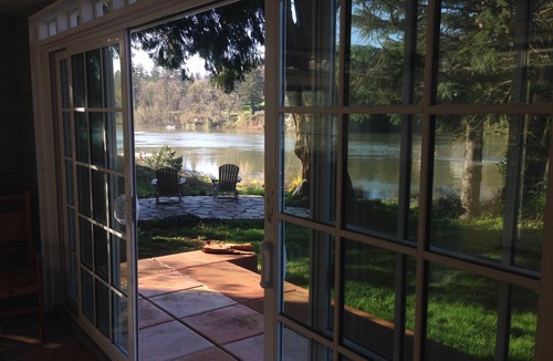 Oak Grove House | Luxury River Retreat