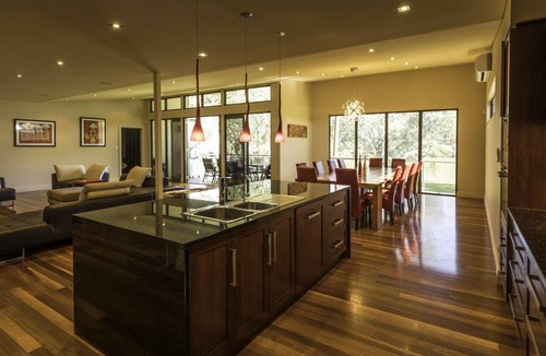 Bowhill House | Luxury River Side House - Bowhill