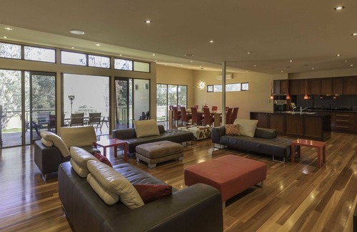 Bowhill House | Luxury River Side House - Bowhill