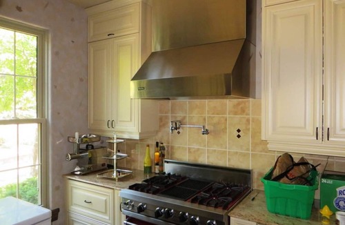 Colebrook House | Luxury Riverfront Cottage 30 mins from Kingston ON