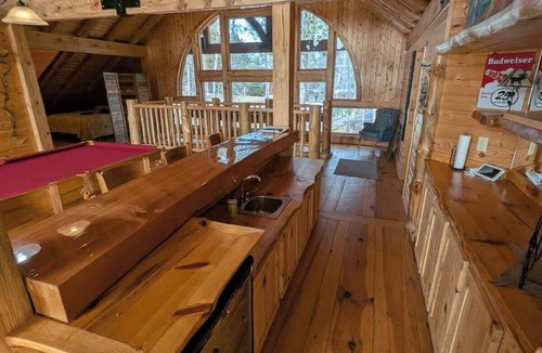 Park Rapids Apartment | Luxury Riverfront Loft Guest House – Sauna & Pool Table