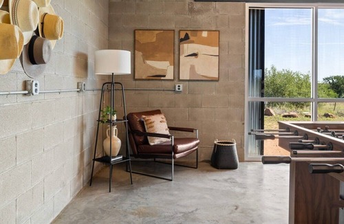 Llano House | Luxury Riverfront Retreat/6 Cabins/Private Pool