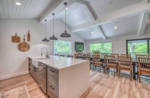 Canyon Lake House | Luxury Riverfront Villa With Firepit & Gameroom!