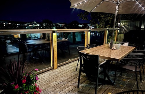 West End House | Luxury Riverhouse Downtown—4BR, Private Dock & Sauna