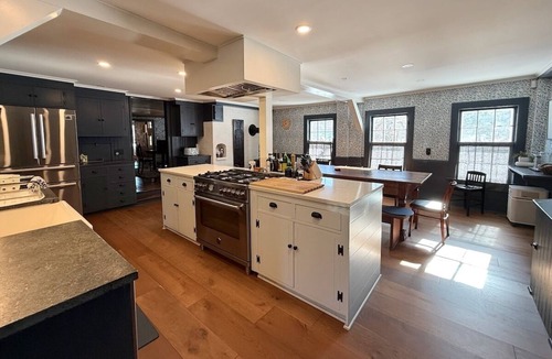 Sheffield House | Luxury, Romantic, Sprawling Mansion-Sleeps 18!