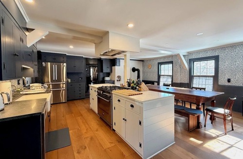 Sheffield House | Luxury, Romantic, Sprawling Mansion-Sleeps 18!
