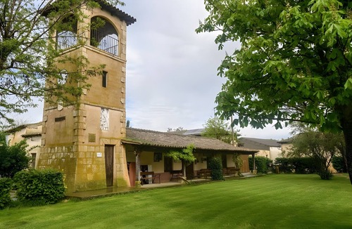 Abarca de Campos Apartment | Luxury Room Fábrica de los Sueños in Palencia, Accessible
