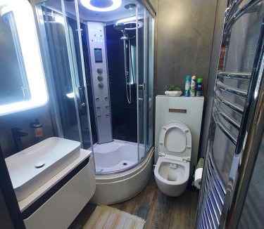 Gravesend Other | Luxury room in Gravesend