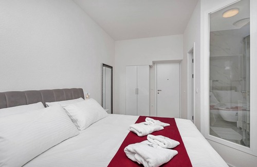 Bili brig Bed & Breakfast | LUXURY ROOMS PARADISE GARDEN