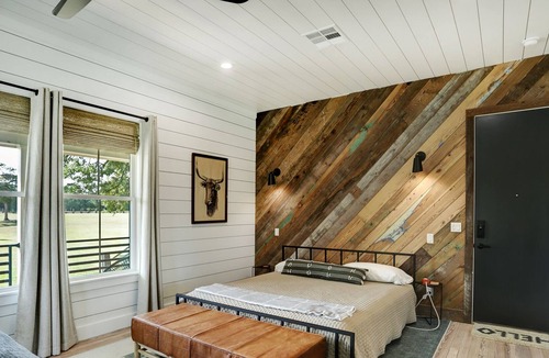 Round Top House | Luxury Round Top Retreat - The Lone Star Farm
