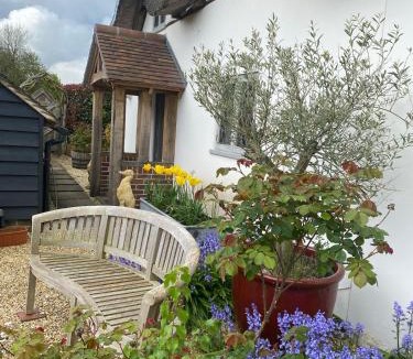 West Heath House | Luxury rural thatched cottage with cedar hot tub
