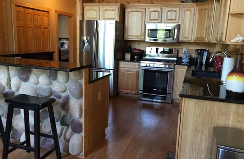 Monticello House | Luxury Rustic Estate on Lake Freeman