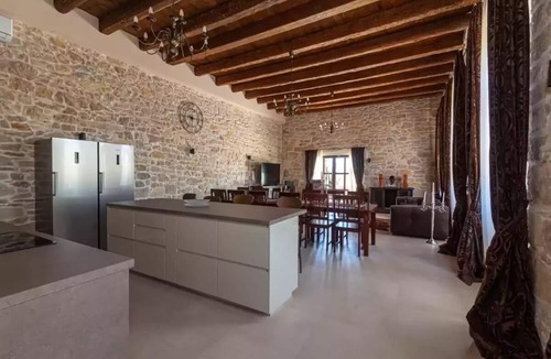 Bicine Villa | Luxury Rustic Villa Maria with Pool & Sauna