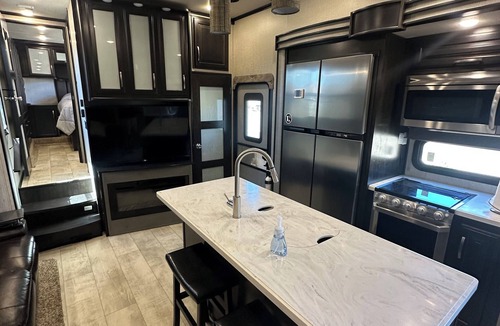 Toquerville House | Luxury RV Camper Southern UTAH!