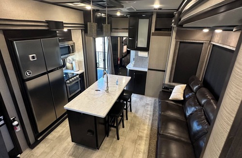 Toquerville House | Luxury RV Camper Southern UTAH!