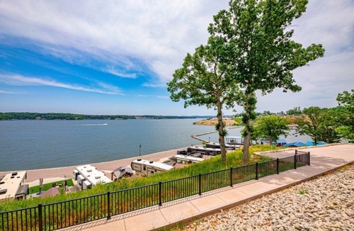 Gravois Mills RV Rental | Luxury RV SITE ONLY at Millstone Marina & RV Resort