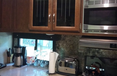 Stockton House | Luxury RV.