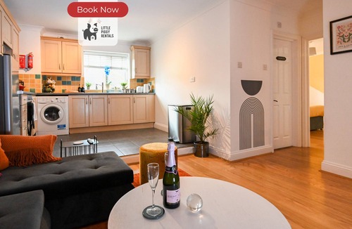 Stansted Apartment | Luxury Stansted Haven -2BR -Wi-Fi -Free Parking