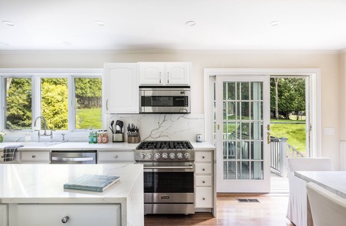 Sag Harbor House | Luxury Sag Harbor Village Estate Pool & Spa
